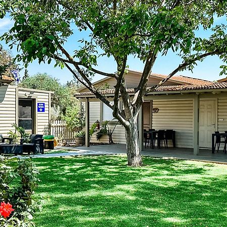 Etzel Tami Hospitality Hotel Neot Golan Ngoại thất bức ảnh